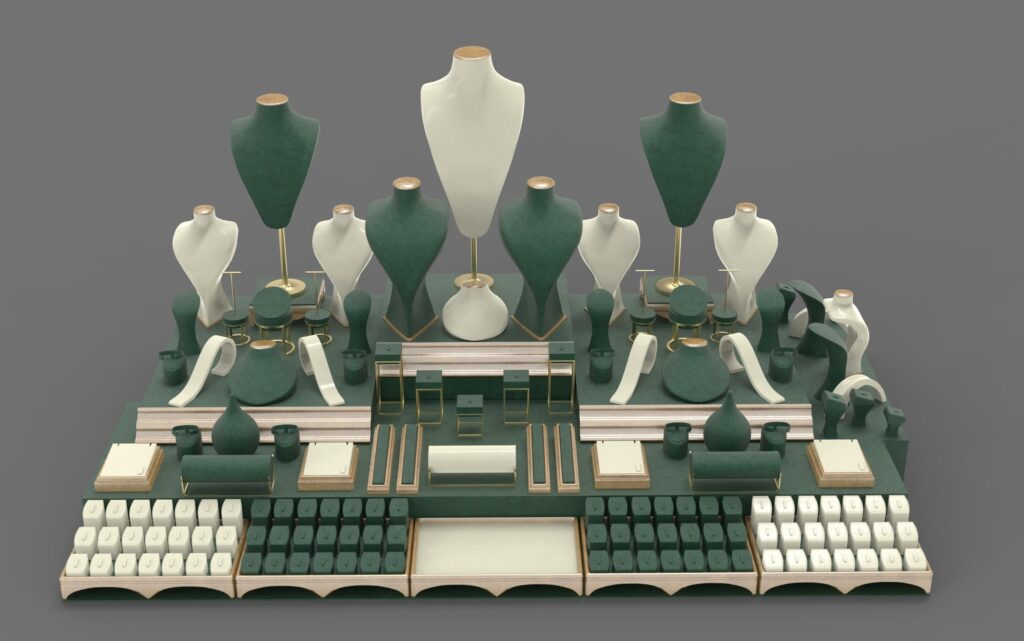 مانکن و دکوراسیون ویترین طلا فروشی (2)