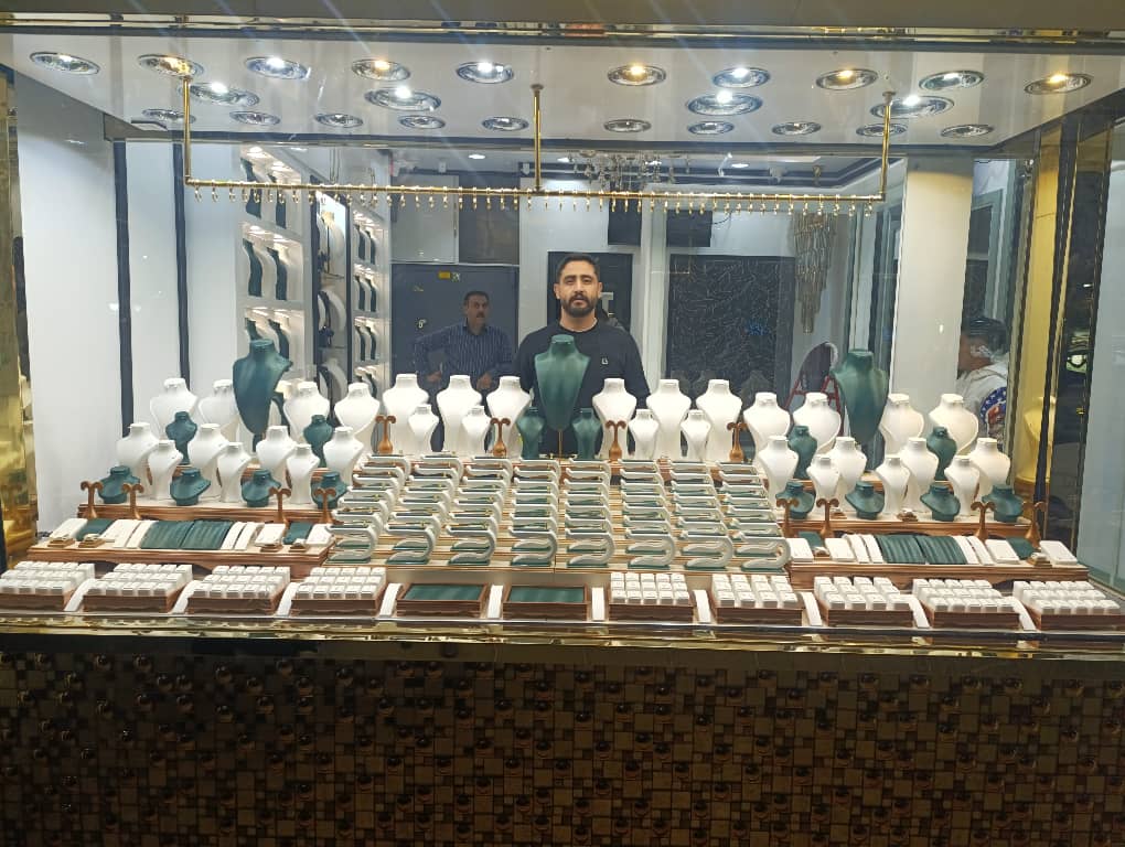 ویترین طلا فروشی